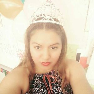 Meet your Posher, Diana